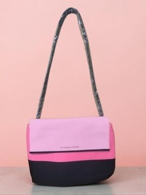 VICTORIA'S SECRET | LARGE INSULATED COOLER TOTE \ TRAVEL BAG - BRAND NEW!